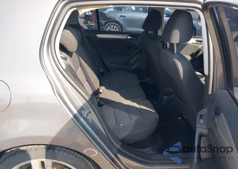 2010 Volkswagen Golf 4-Door from USA, damaged, VIN WVWDB7AJ1AW385708